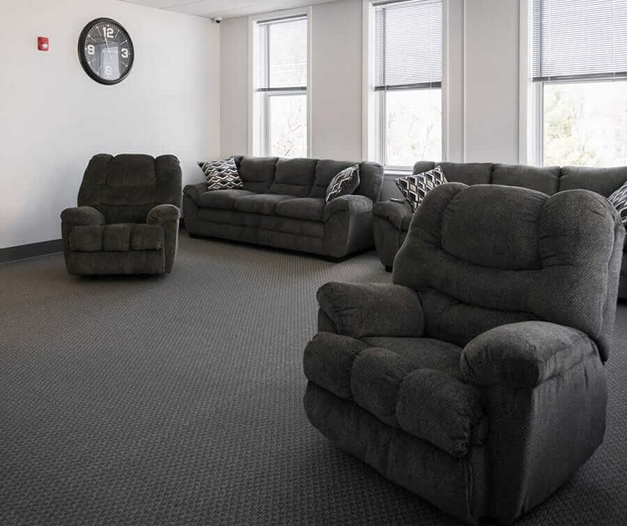 Lounge area at Liberty Bay Recovery